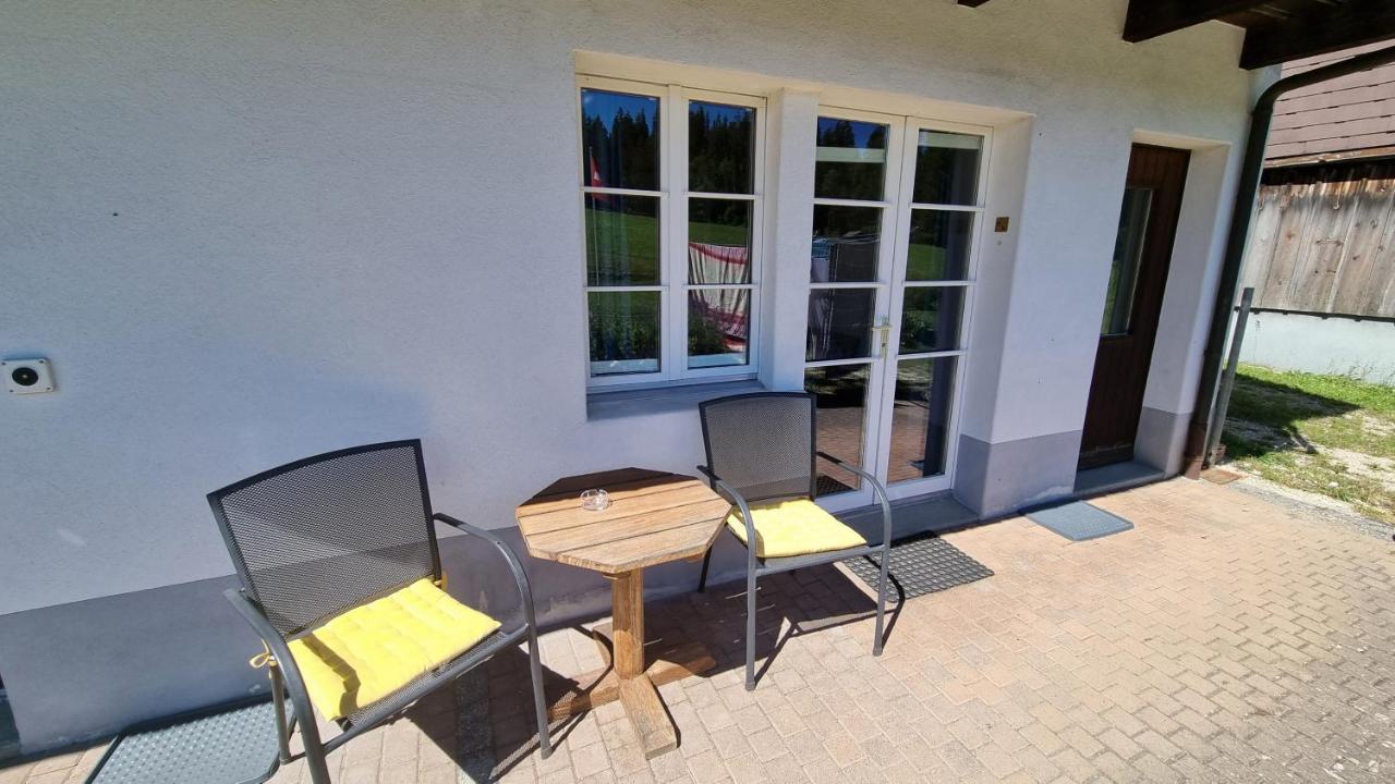 Miramont Horse Trekking Hostel Saicourt Экстерьер фото